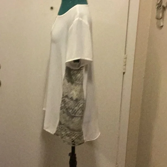 Womens lightweight Dress Blouse keyhole front open weave side panels cream - Picture 3 of 9